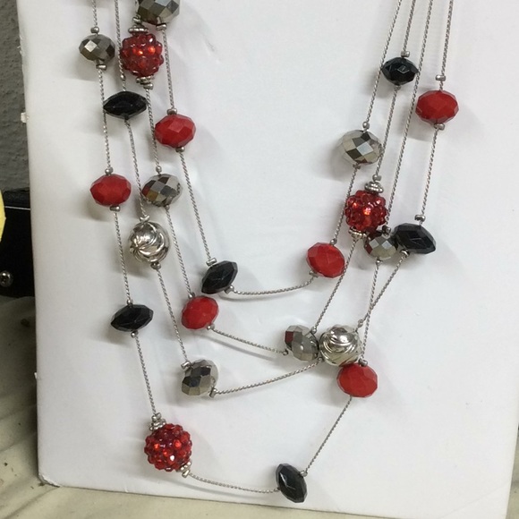 NWT Red Black silver necklace with earrings - Picture 3 of 6